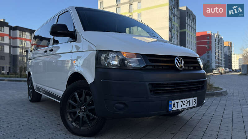 Минивэн Volkswagen Transporter 2009 в Ивано-Франковске