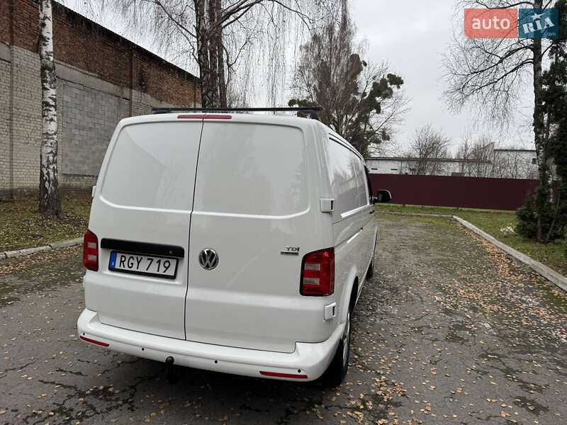 Грузовой фургон Volkswagen Transporter 2016 в Ровно фото 11 Грузовой фургон Volkswagen Transporter 2016 в Ровно