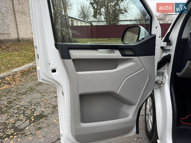 Грузовой фургон Volkswagen Transporter 2016 в Ровно фото 20 Грузовой фургон Volkswagen Transporter 2016 в Ровно