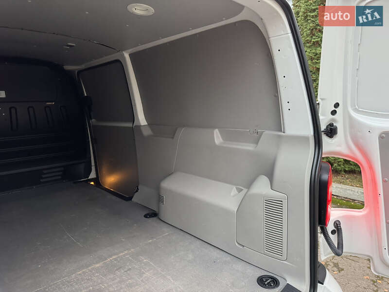 Грузовой фургон Volkswagen Transporter 2016 в Ровно фото 50 Грузовой фургон Volkswagen Transporter 2016 в Ровно