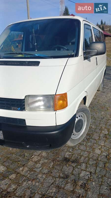 Мінівен Volkswagen Transporter 2003 в Яблуниці фото Мінівен Volkswagen Transporter 2003 в Яблуниці