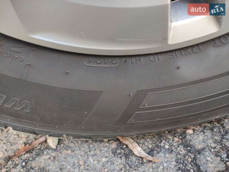 Мінівен Volkswagen Transporter 2021 в Дубні