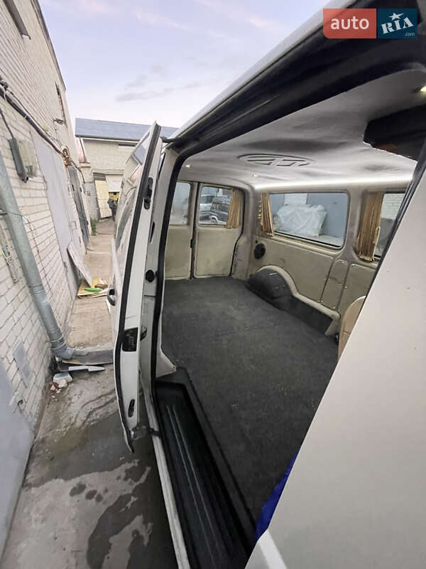 Мінівен Volkswagen Transporter 2007 в Львові фото 5 Мінівен Volkswagen Transporter 2007 в Львові