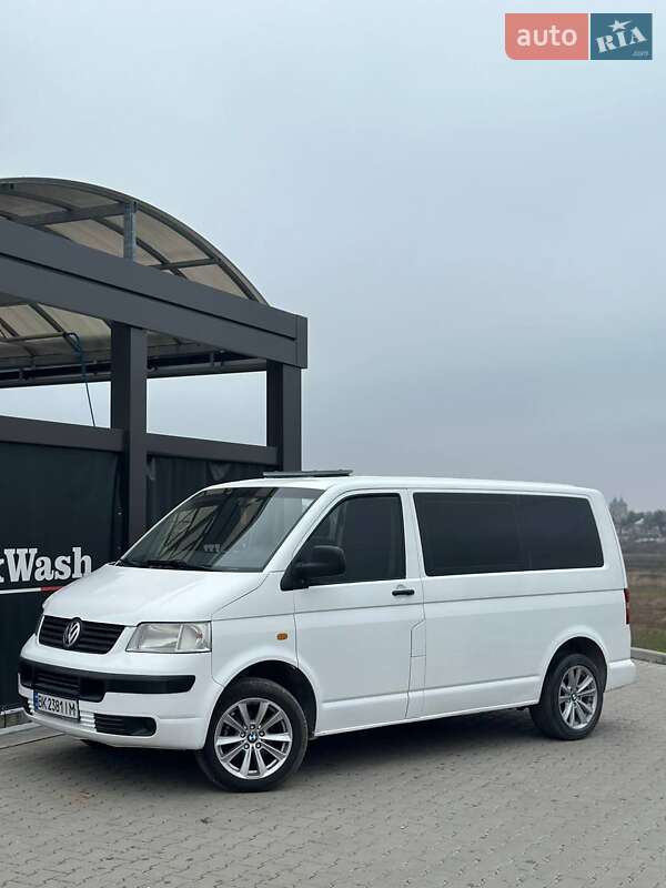 Микроавтобус Volkswagen Transporter 2003 в Шумске