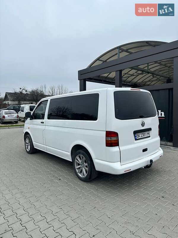 Микроавтобус Volkswagen Transporter 2003 в Шумске