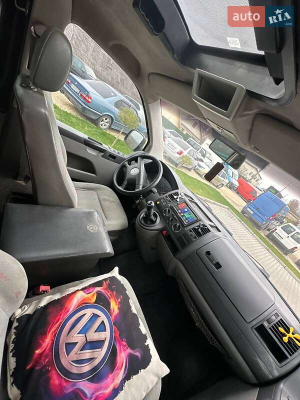 Микроавтобус Volkswagen Transporter 2003 в Шумске