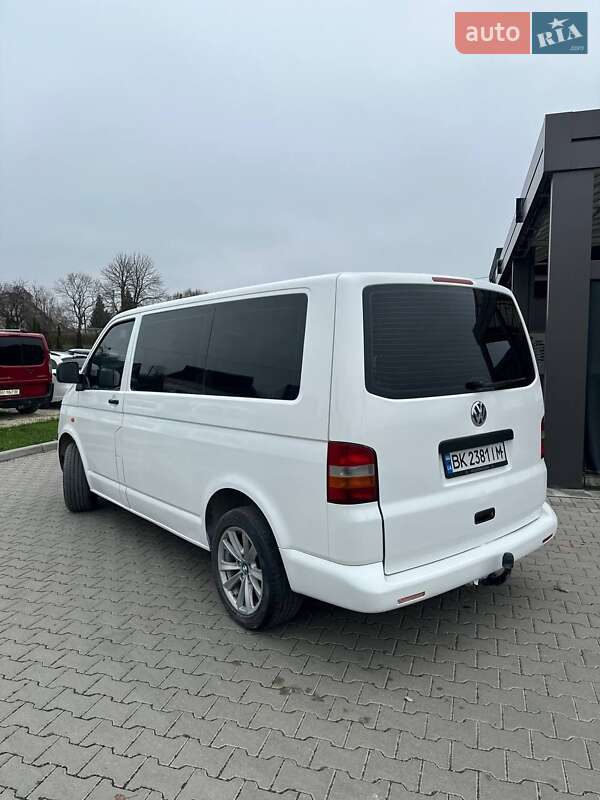 Микроавтобус Volkswagen Transporter 2003 в Шумске