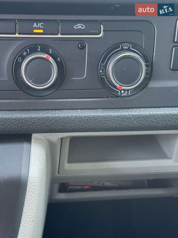 Грузопассажирский фургон Volkswagen Transporter 2018 в Гайсине