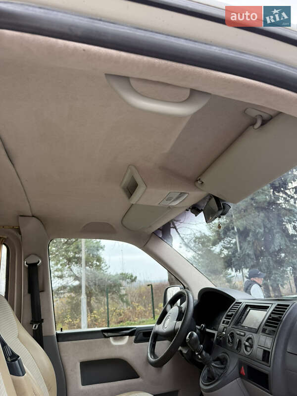 Минивэн Volkswagen Transporter 2007 в Львове