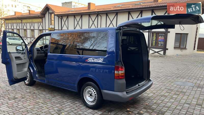 Мінівен Volkswagen Transporter 2008 в Рівному