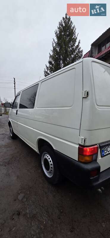 Минивэн Volkswagen Transporter 1999 в Дубно