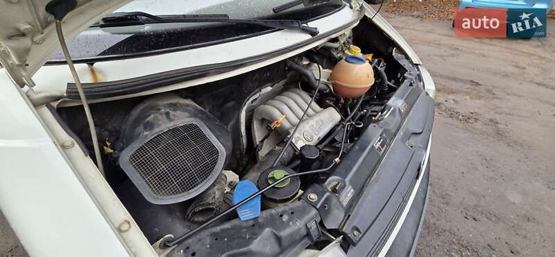 Минивэн Volkswagen Transporter 1999 в Дубно