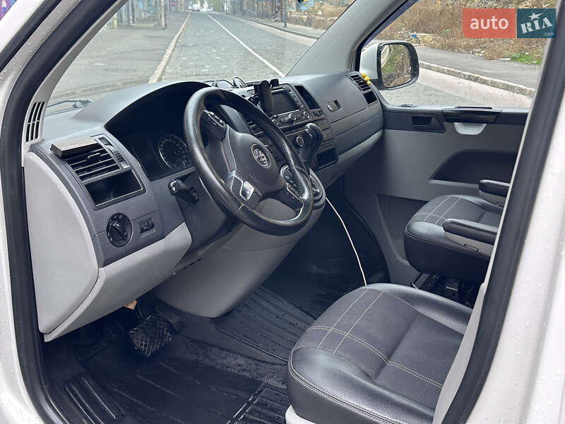 Мінівен Volkswagen Transporter 2012 в Одесі