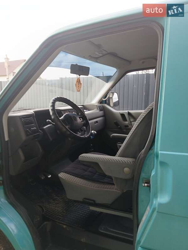 Минивэн Volkswagen Transporter 1996 в Самборе