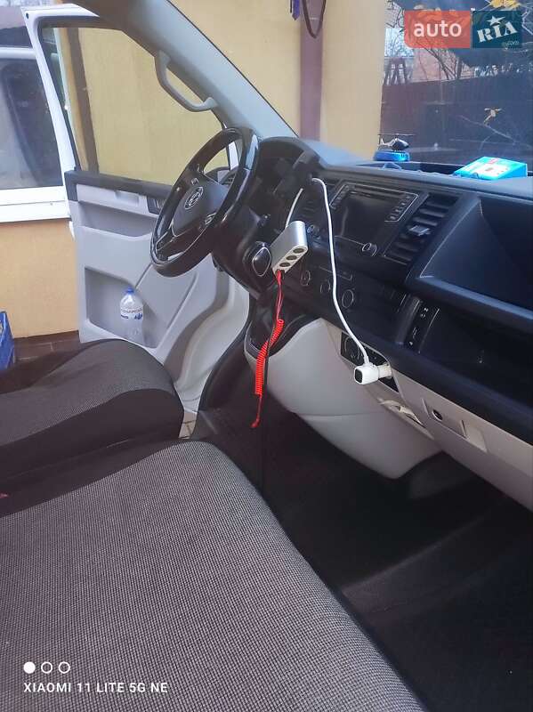Минивэн Volkswagen Transporter 2017 в Львове