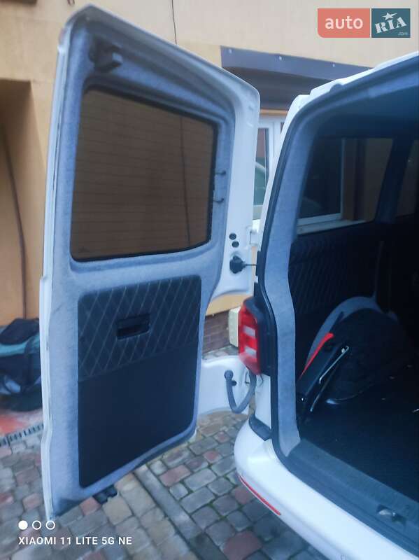 Минивэн Volkswagen Transporter 2017 в Львове