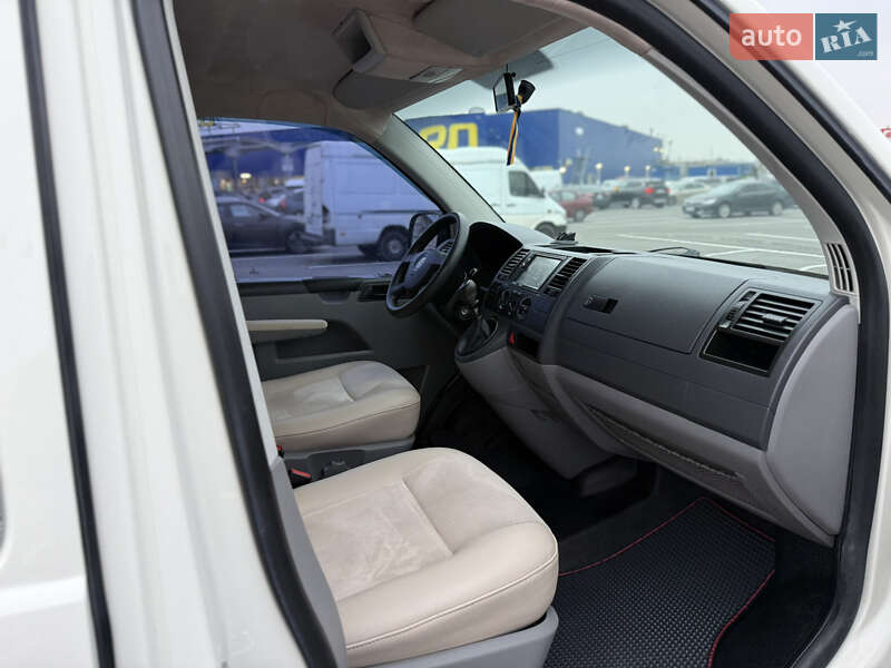 Минивэн Volkswagen Transporter 2008 в Виннице