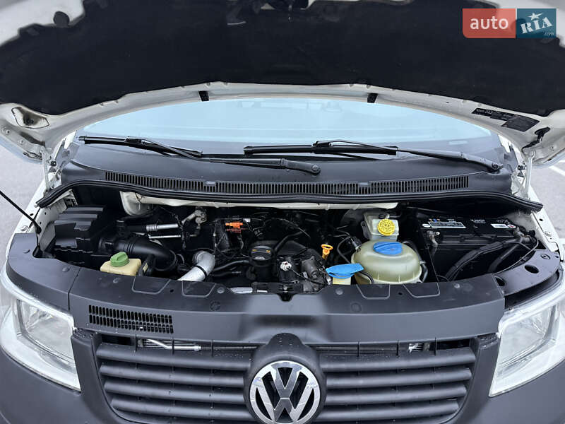 Минивэн Volkswagen Transporter 2008 в Виннице