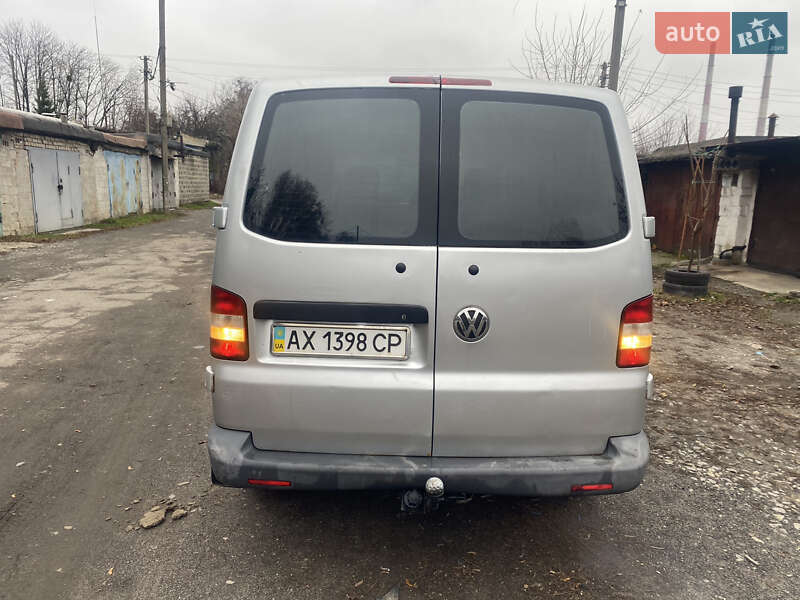 Минивэн Volkswagen Transporter 2004 в Змиеве