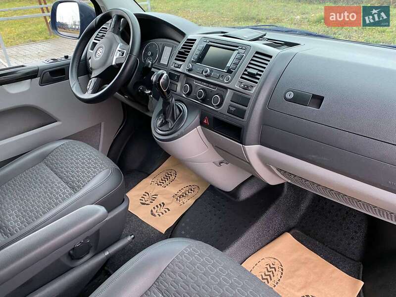 Мінівен Volkswagen Transporter 2012 в Радехові