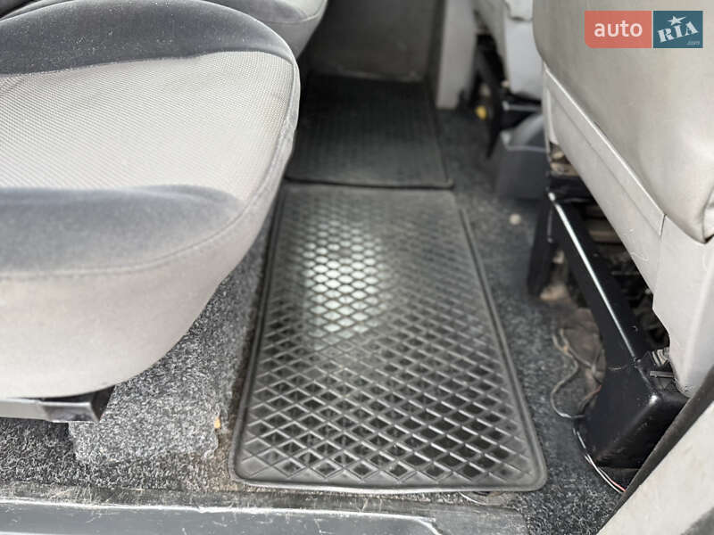 Минивэн Volkswagen Transporter 2005 в Ровно фото 59 Минивэн Volkswagen Transporter 2005 в Ровно