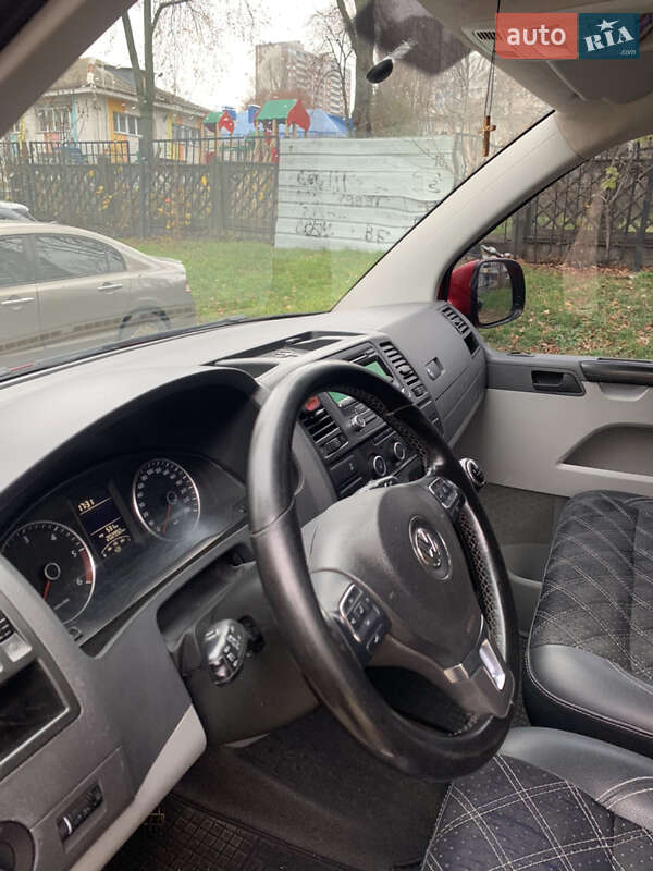 Мінівен Volkswagen Transporter 2014 в Києві