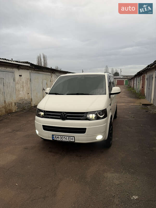 Мінівен Volkswagen Transporter 2009 в Житомирі