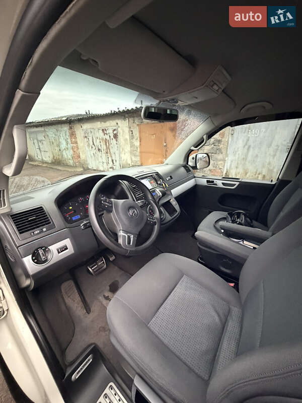 Мінівен Volkswagen Transporter 2009 в Житомирі