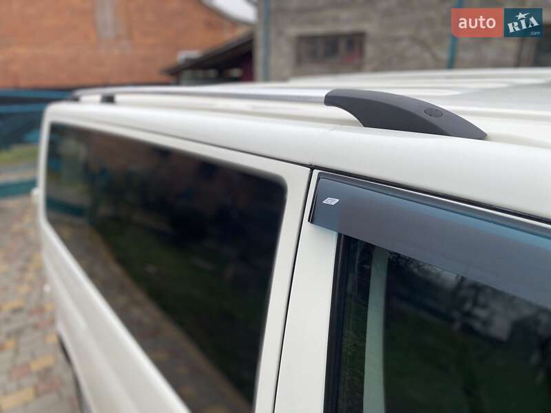 Минивэн Volkswagen Transporter 2006 в Львове