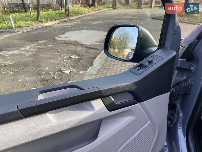 Грузовой фургон Volkswagen Transporter 2019 в Калуше