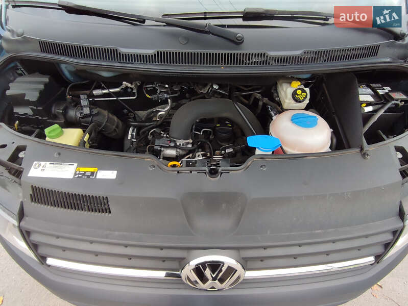 Вантажний фургон Volkswagen Transporter 2018 в Дубні