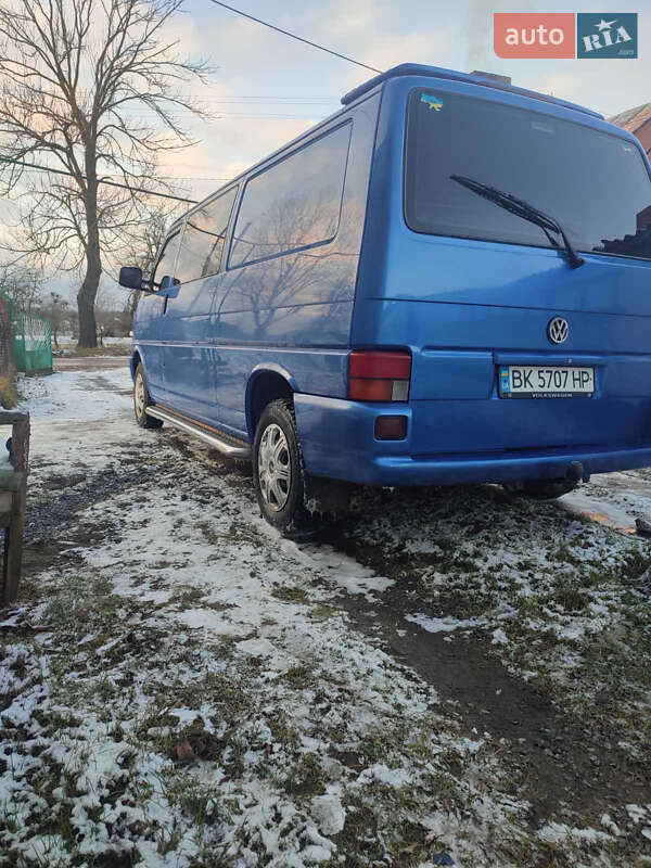Минивэн Volkswagen Transporter 2002 в Ровно