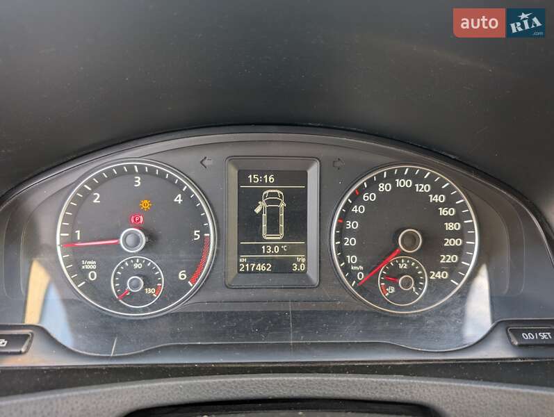 Грузовой фургон Volkswagen Transporter 2012 в Ровно