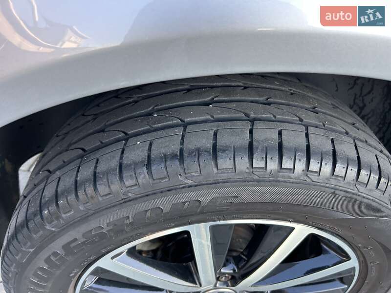 Микроавтобус грузовой (до 3,5т) Volkswagen Transporter 2012 в Иршаве