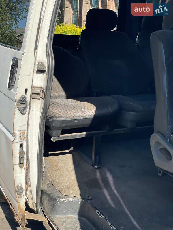Минивэн Volkswagen Transporter 1998 в Чернигове