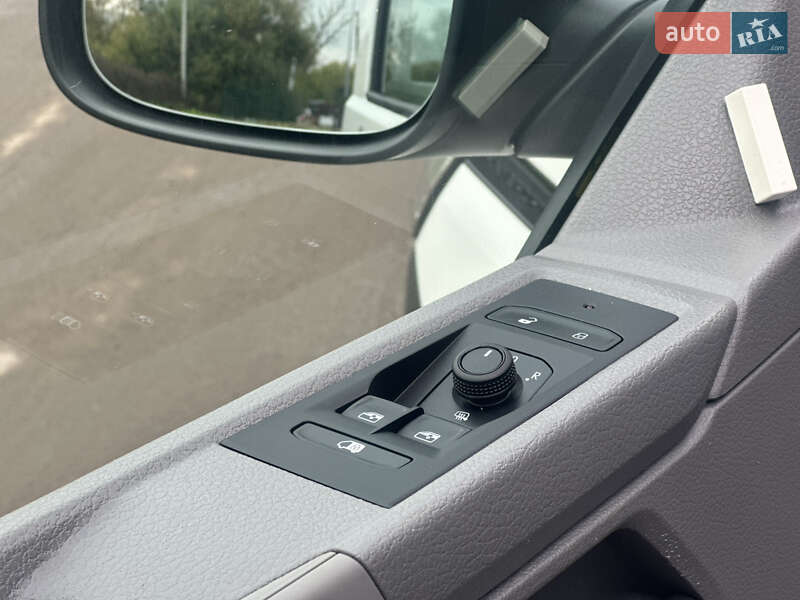 Грузовой фургон Volkswagen Transporter 2023 в Киеве