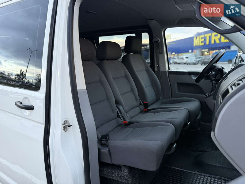 Минивэн Volkswagen Transporter 2004 в Виннице