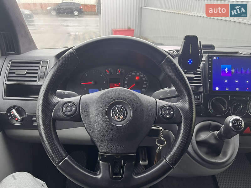 Минивэн Volkswagen Transporter 2005 в Запорожье