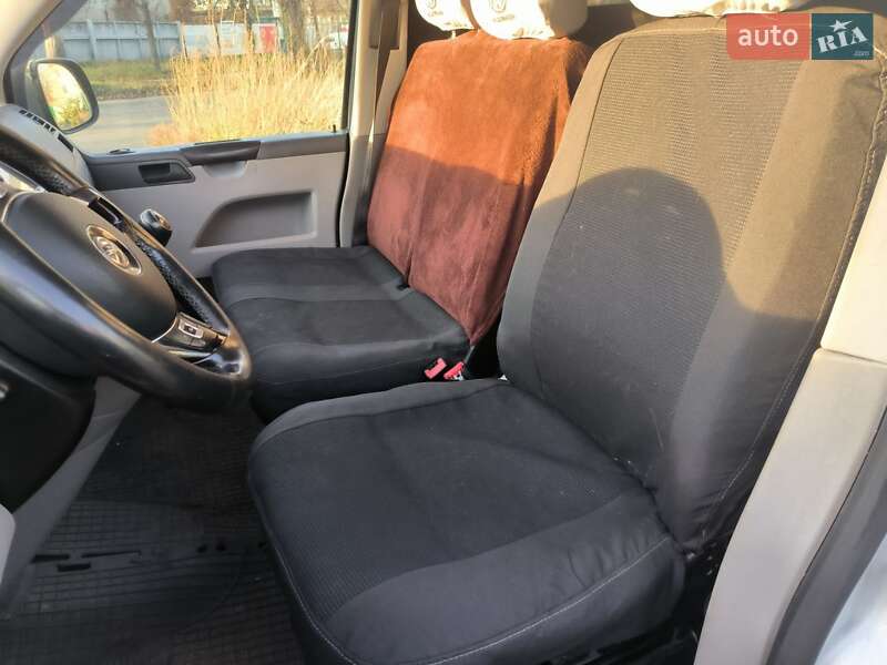 Вантажопасажирський фургон Volkswagen Transporter 2010 в Києві фото 5 Вантажопасажирський фургон Volkswagen Transporter 2010 в Києві