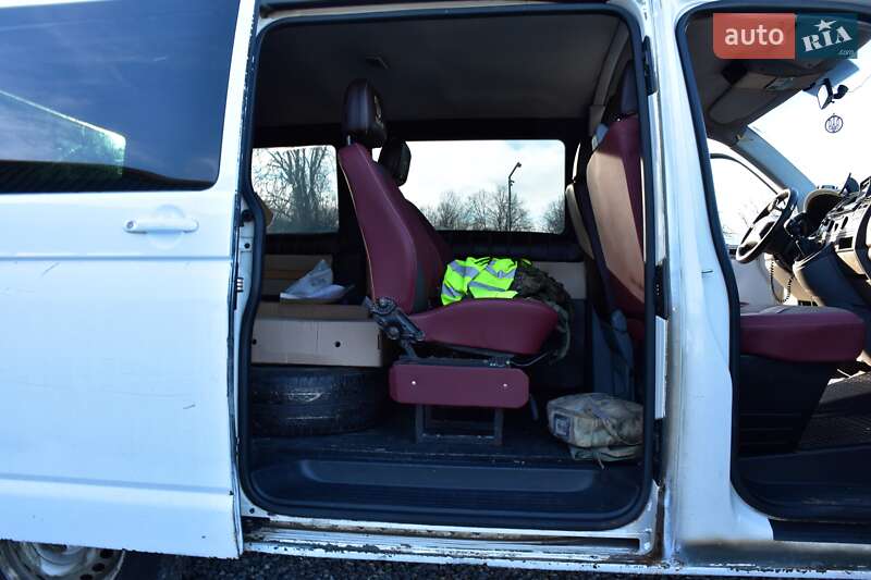 Мінівен Volkswagen Transporter 2006 в Дрогобичі