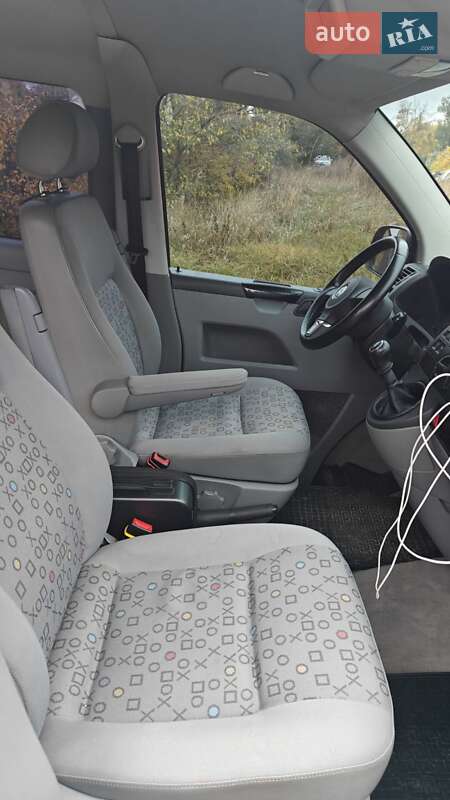 Минивэн Volkswagen Transporter 2005 в Павлограде