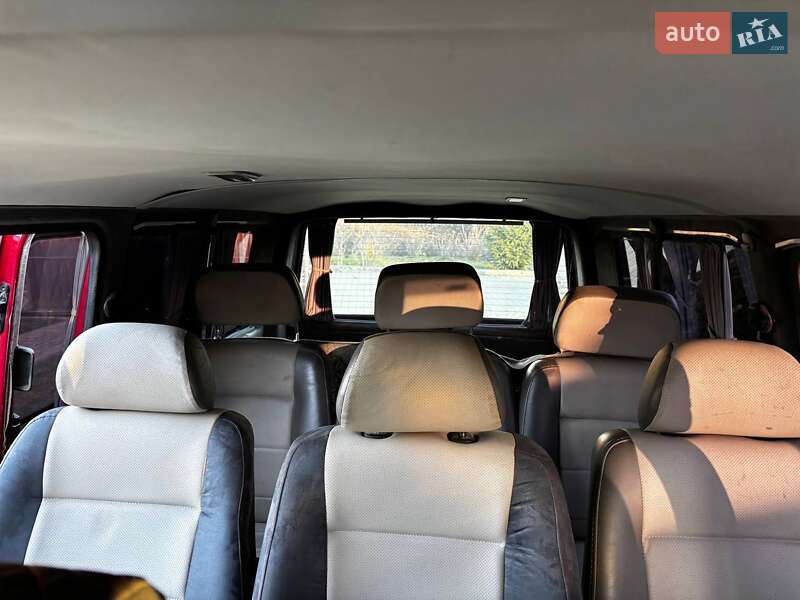 Минивэн Volkswagen Transporter 2004 в Тараще