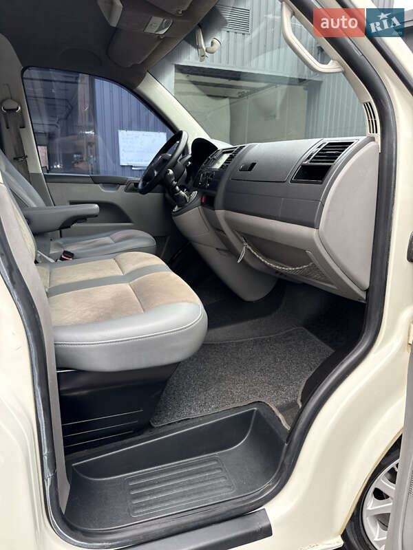 Минивэн Volkswagen Transporter 2004 в Полтаве
