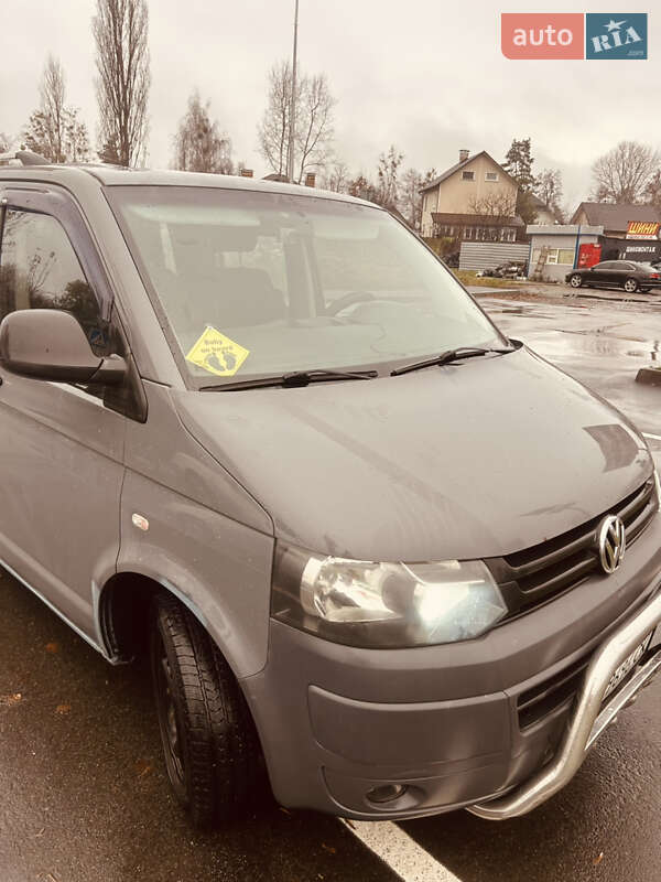 Минивэн Volkswagen Transporter 2010 в Клавдиевом-Тарасове