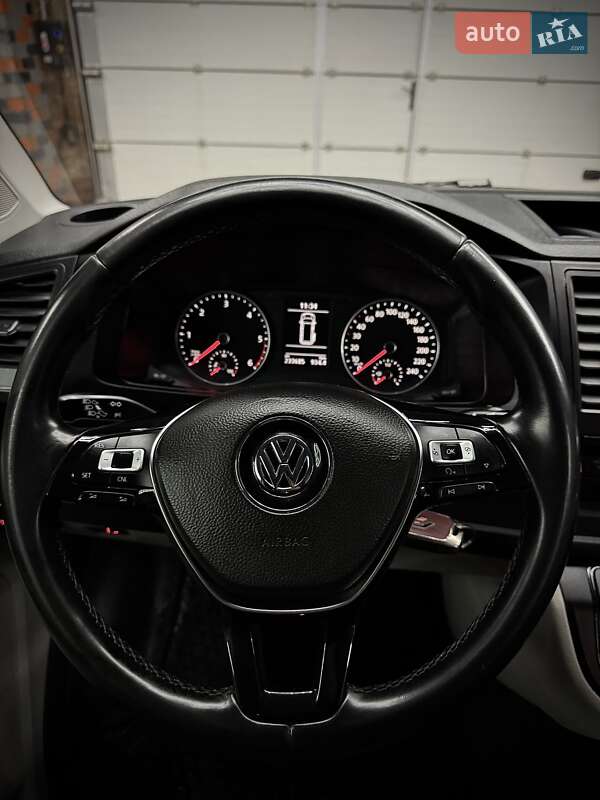 Мінівен Volkswagen Transporter 2018 в Житомирі