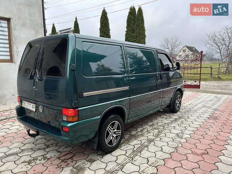 Грузовой фургон Volkswagen Transporter 2002 в Надворной