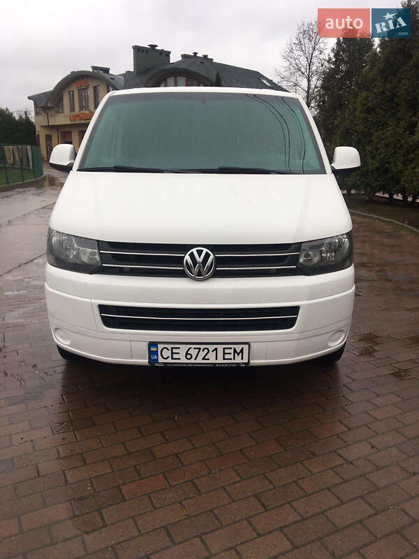 Минивэн Volkswagen Transporter 2015 в Черновцах
