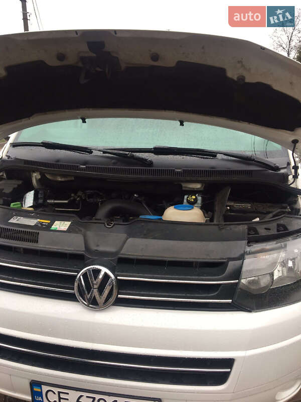 Минивэн Volkswagen Transporter 2015 в Черновцах