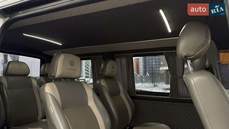 Минивэн Volkswagen Transporter 2005 в Ивано-Франковске
