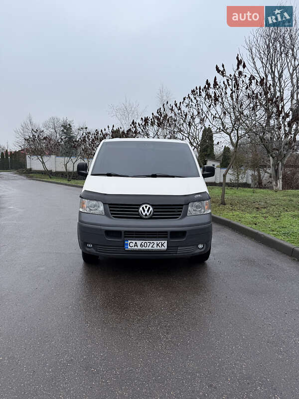 Минивэн Volkswagen Transporter 2005 в Смеле